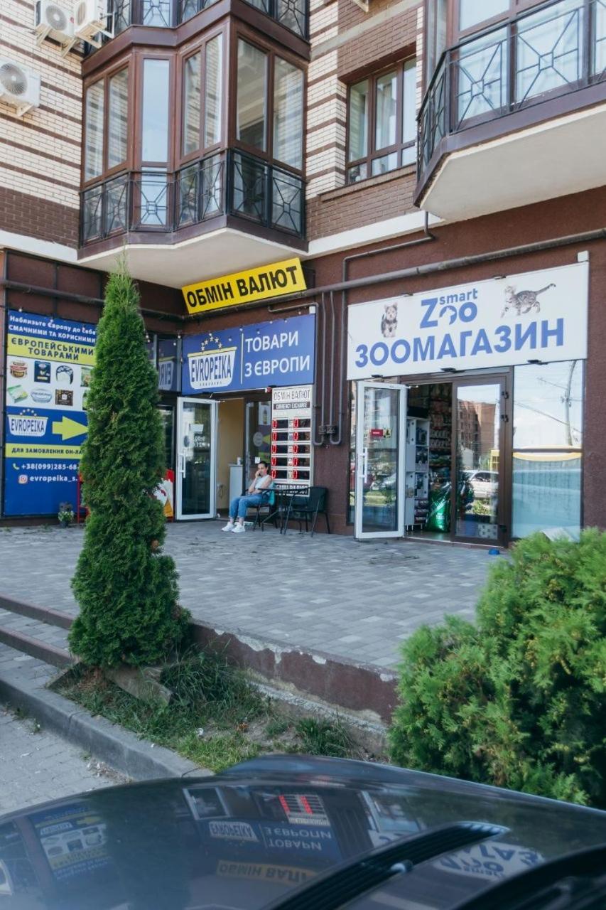 Atlant Luxury Family Apart Поряд З Тц Депот, Безконтактне Заселення Tjernivtsi Exteriör bild